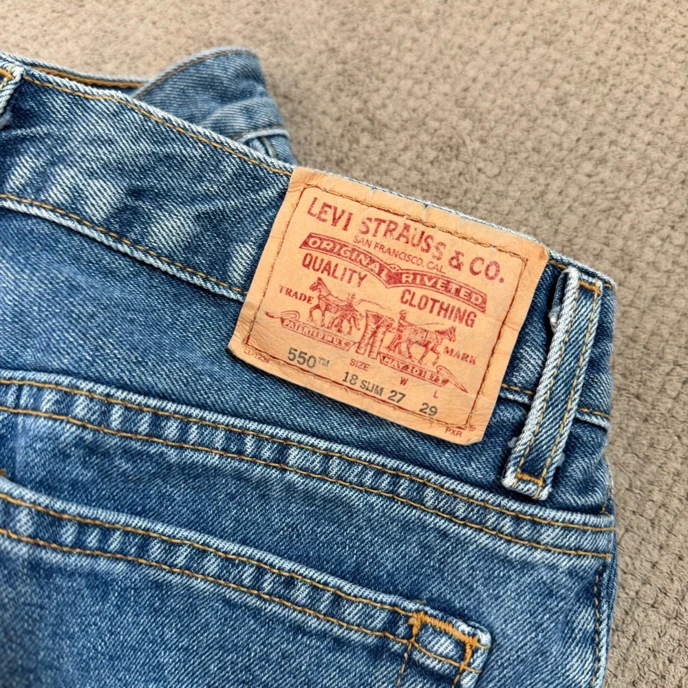 Vintage 1990s Levis 550 Relaxed Fit Jeans Medium Wash Blue Denim 18 Slim 27x29
